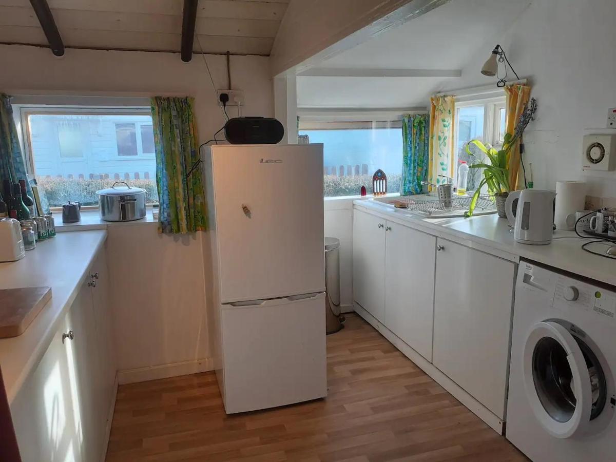 Sundial Cottage NWI Kültér fotó